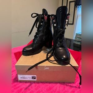 Christian Louboutin En Hiver 70 Arabica Black Leather Combat Ankle Heel Boot